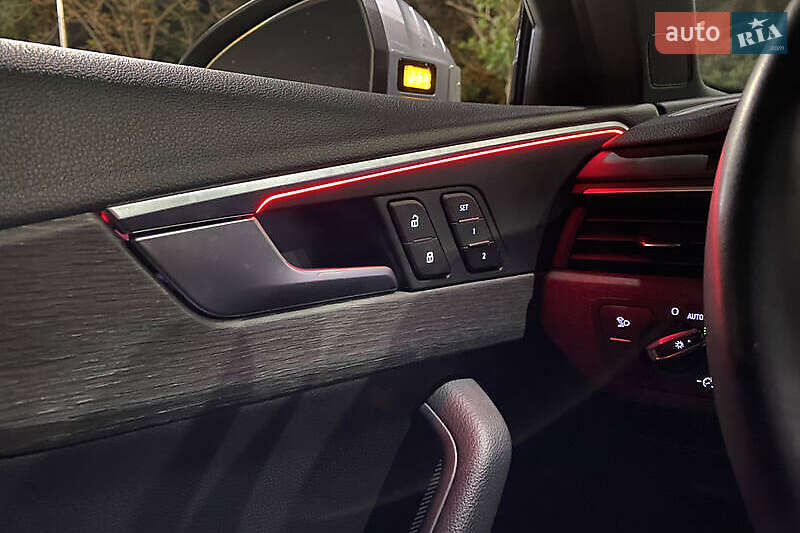 Седан Audi A4 2018 в Києві