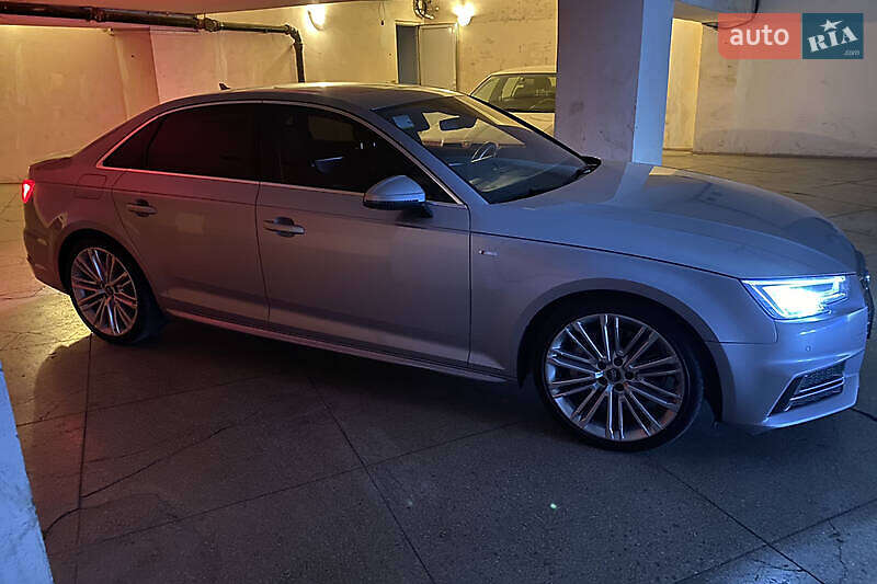 Седан Audi A4 2018 в Києві