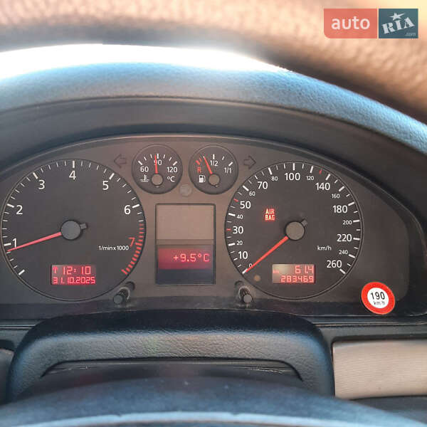 Седан Audi A4 2000 в Виннице