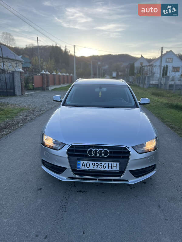 Универсал Audi A4 2012 в Тячеве