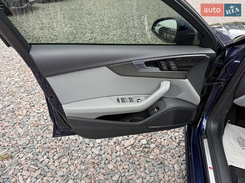 Седан Audi A4 2021 в Києві
