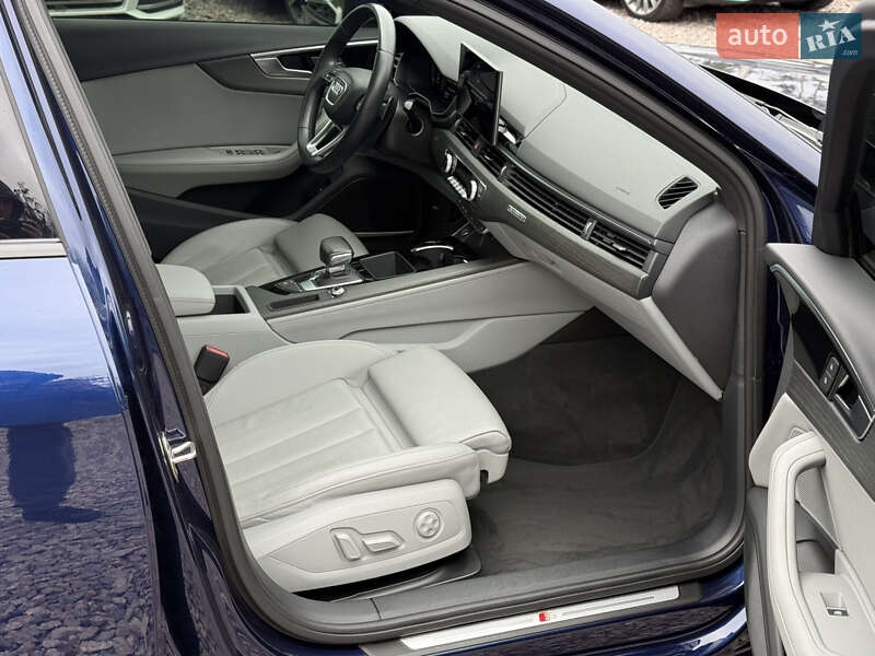 Седан Audi A4 2021 в Києві