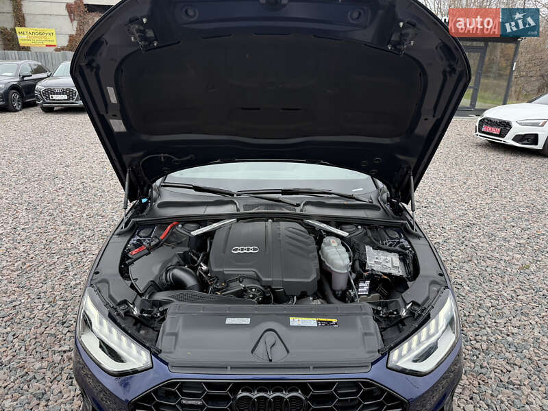 Седан Audi A4 2021 в Києві