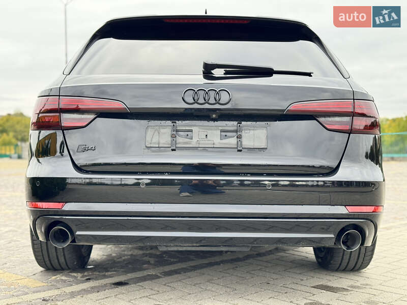 Універсал Audi A4 2016 в Ужгороді