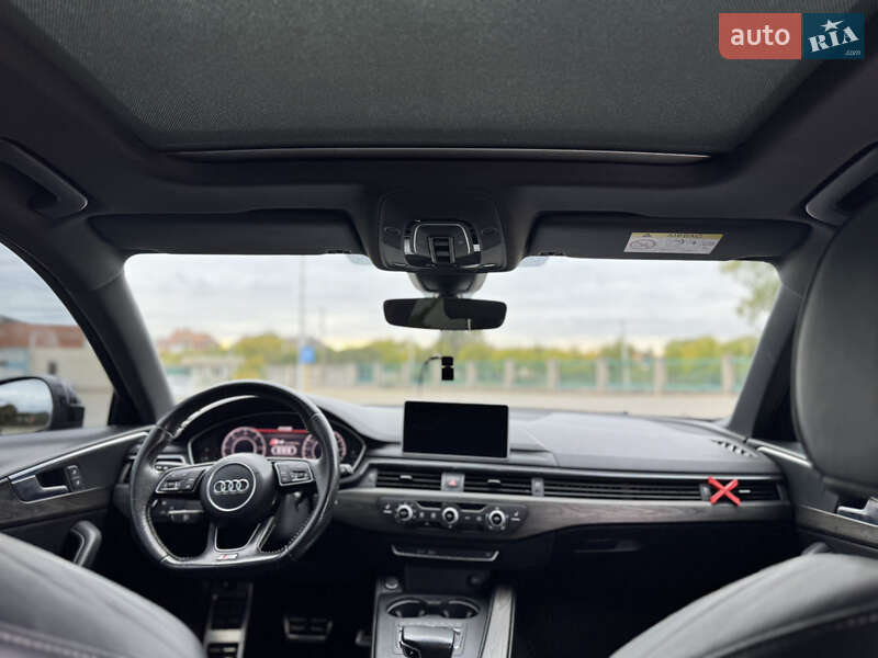 Універсал Audi A4 2016 в Ужгороді