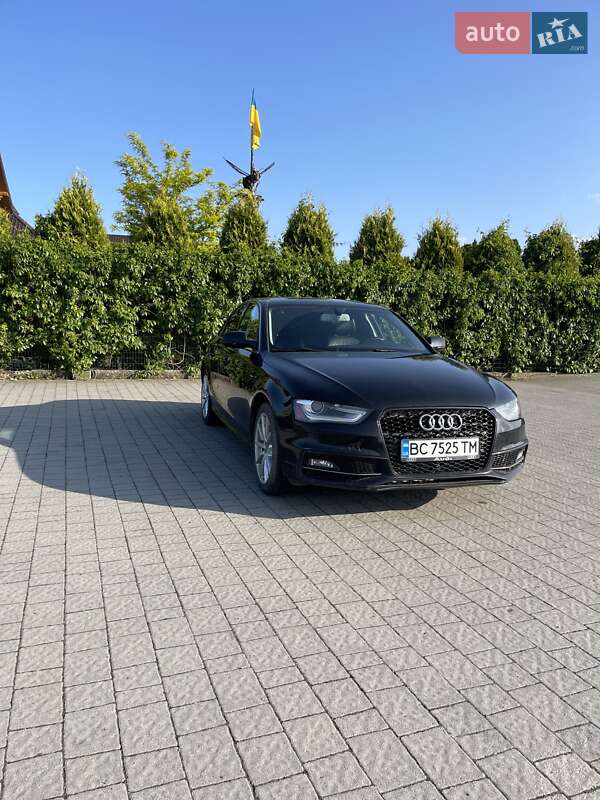 Седан Audi A4 2014 в Стрию