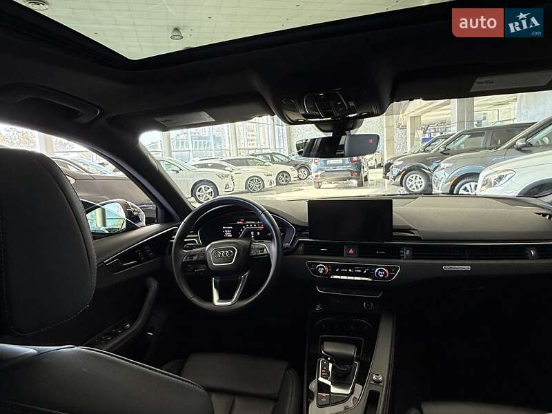 Седан Audi A4 2023 в Одессе