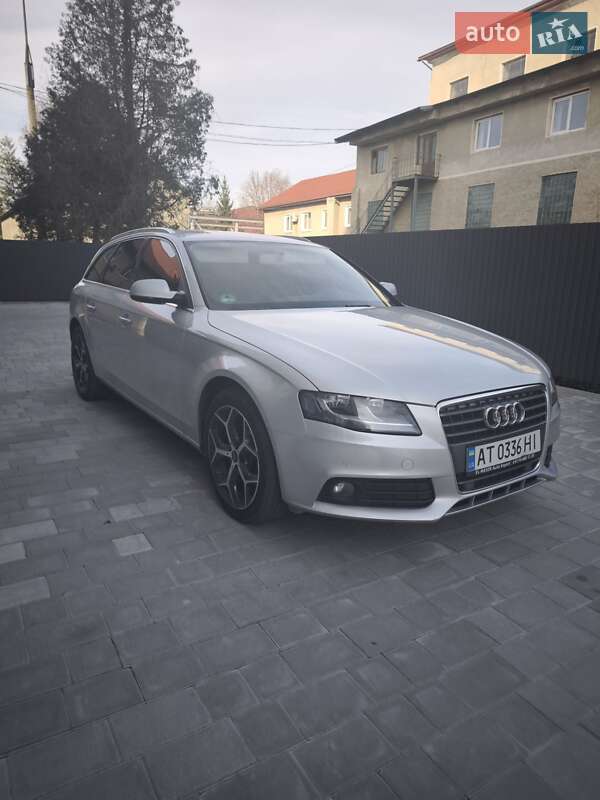 Універсал Audi A4 2011 в Коломиї