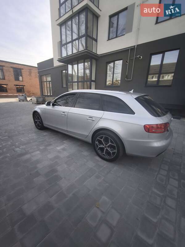 Універсал Audi A4 2011 в Коломиї
