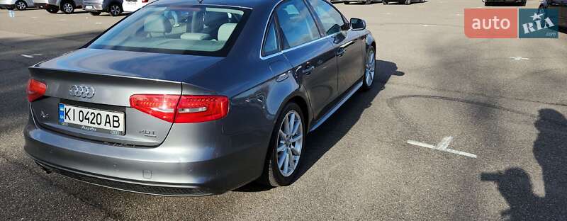 Седан Audi A4 2014 в Києві