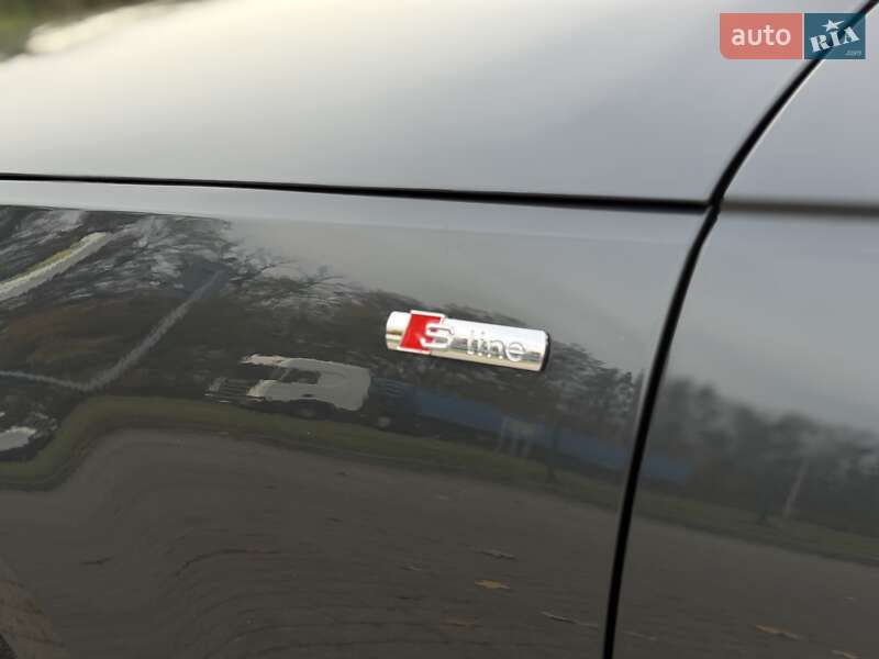 Седан Audi A4 2016 в Радивиліві