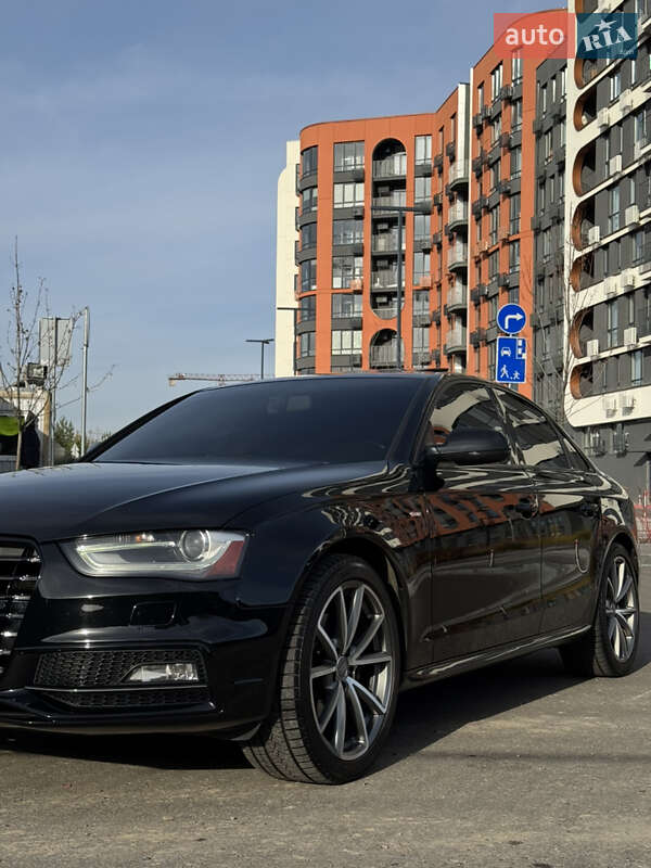 Седан Audi A4 2015 в Киеве