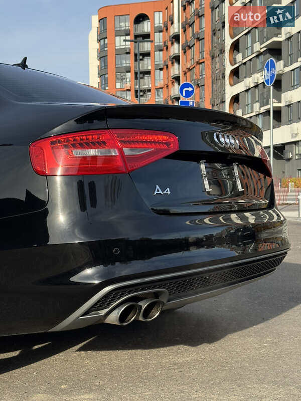 Седан Audi A4 2015 в Киеве