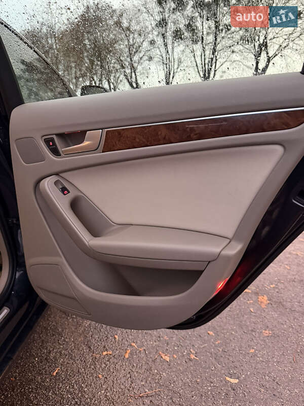 Седан Audi A4 2010 в Владимире фото 43 Седан Audi A4 2010 в Владимире