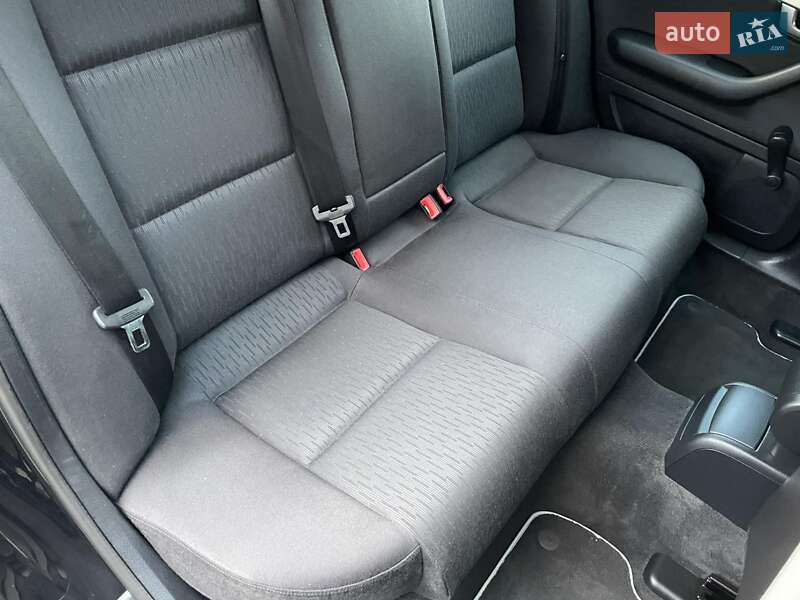 Седан Audi A4 2005 в Каменском