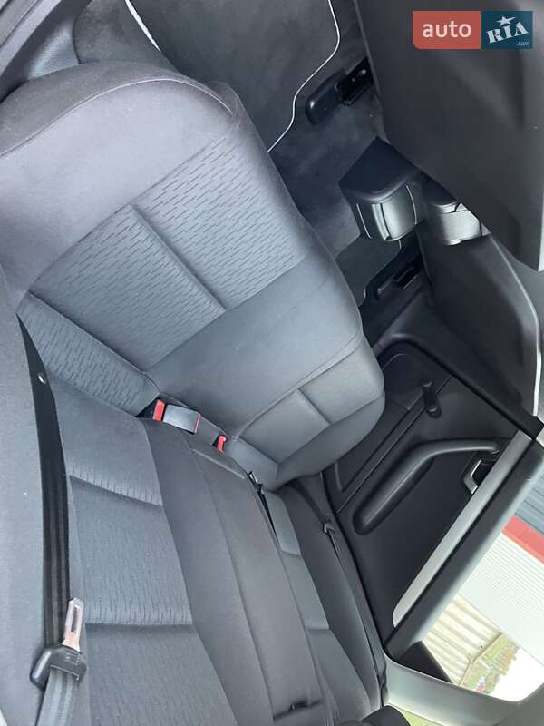 Седан Audi A4 2005 в Каменском