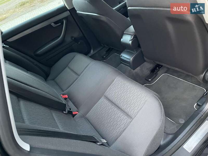 Седан Audi A4 2005 в Кам'янському