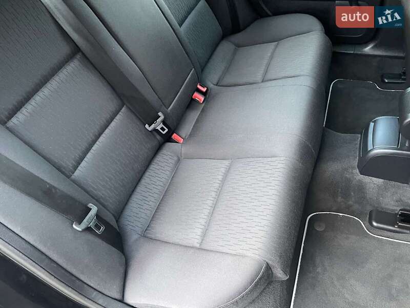 Седан Audi A4 2005 в Кам'янському