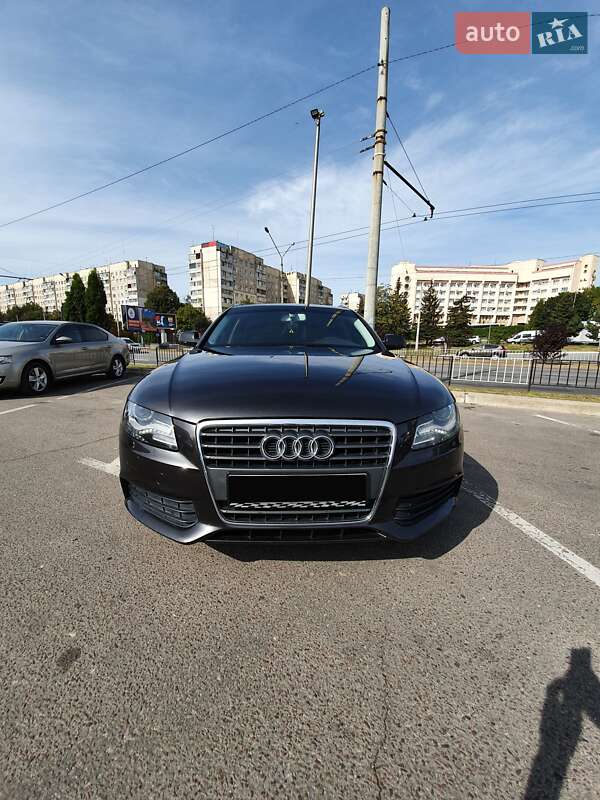 Универсал Audi A4 2010 в Ивано-Франковске