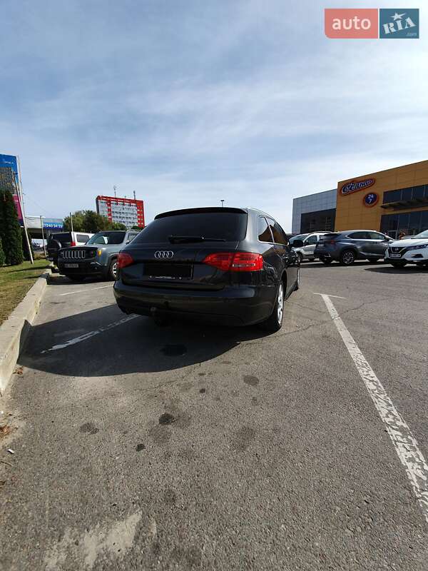 Универсал Audi A4 2010 в Ивано-Франковске