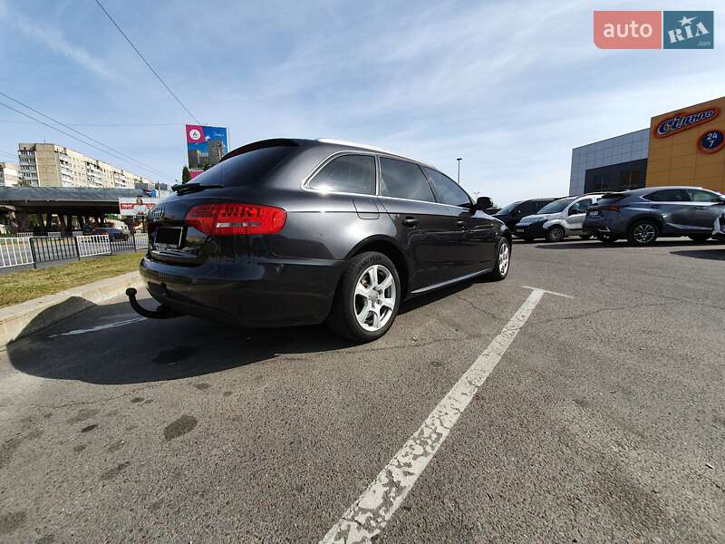 Универсал Audi A4 2010 в Ивано-Франковске
