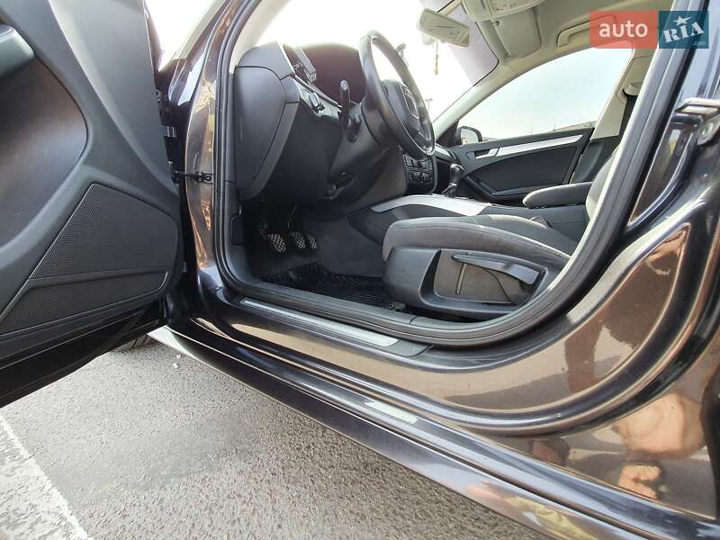 Универсал Audi A4 2010 в Ивано-Франковске