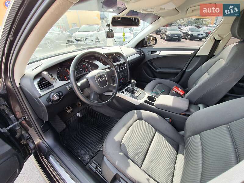 Универсал Audi A4 2010 в Ивано-Франковске