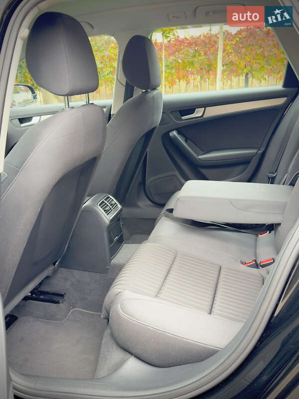 Универсал Audi A4 2011 в Смеле