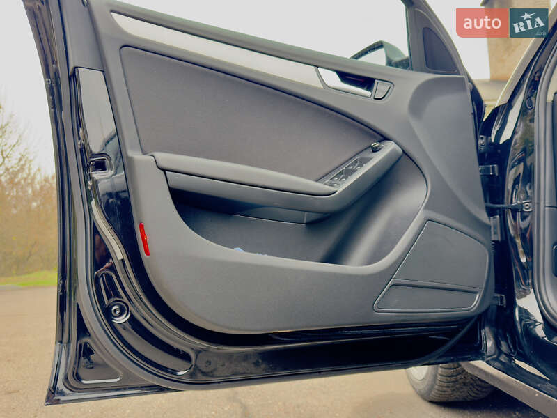 Универсал Audi A4 2011 в Смеле