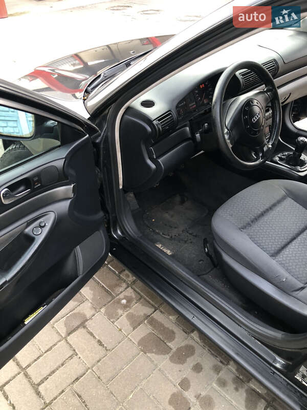 Универсал Audi A4 1997 в Ровно