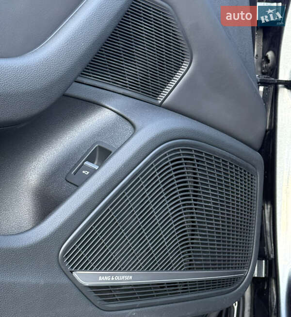 Седан Audi A4 2020 в Киеве