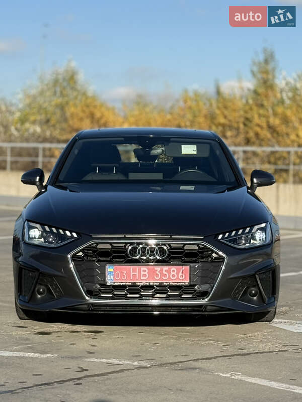 Седан Audi A4 2020 в Киеве