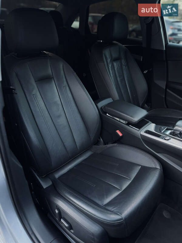 Седан Audi A4 2017 в Києві