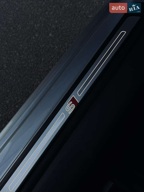 Седан Audi A4 2017 в Києві