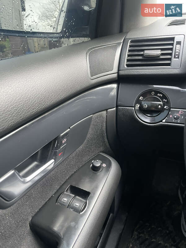 Седан Audi A4 2004 в Луцьку фото 16 Седан Audi A4 2004 в Луцьку