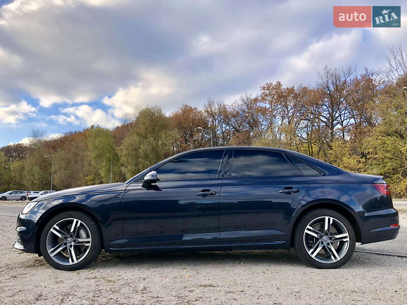 Седан Audi A4 2017 в Дніпрі