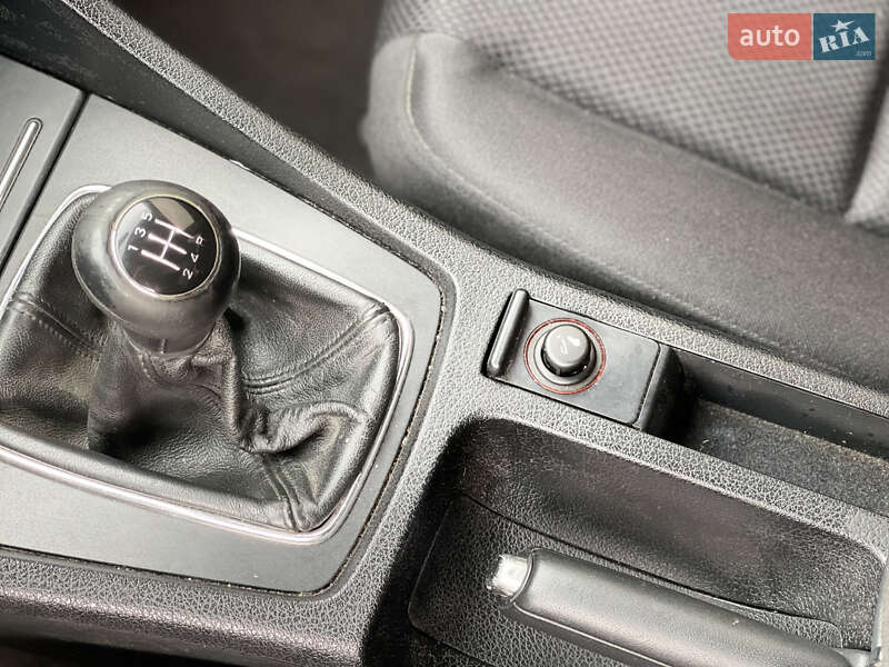 Седан Audi A4 2002 в Нововолынске