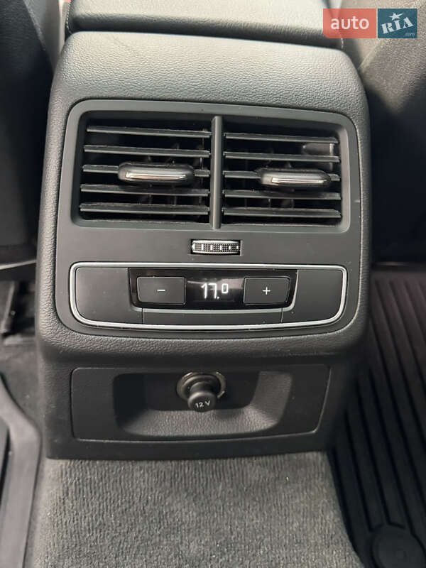 Седан Audi A4 2016 в Тернополі