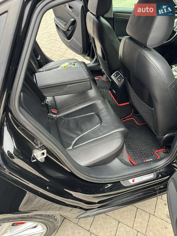Седан Audi A4 2015 в Бучачі