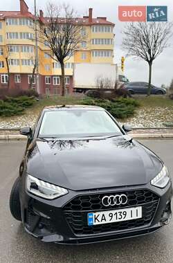 Седан Audi A4 2016 в Киеве