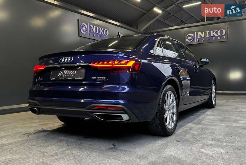 Седан Audi A4 2020 в Києві