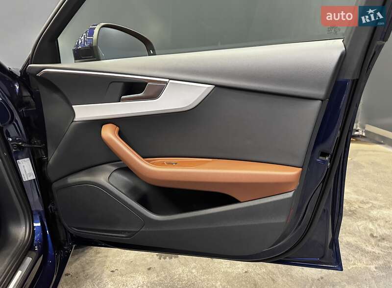 Седан Audi A4 2020 в Києві