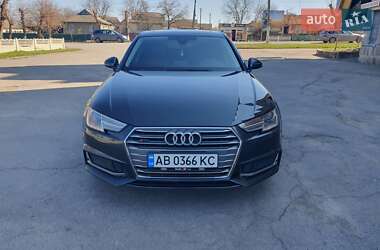 Седан Audi A4 2019 в Шпикове