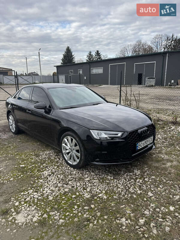 Audi A4 2015