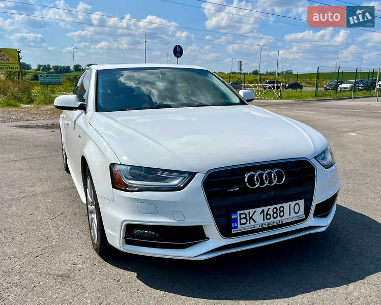 Седан Audi A4 2014 в Рівному