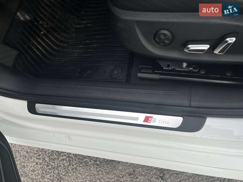 Седан Audi A4 2014 в Рівному