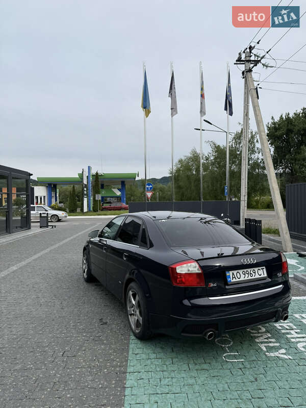 Седан Audi A4 2001 в Тячеве