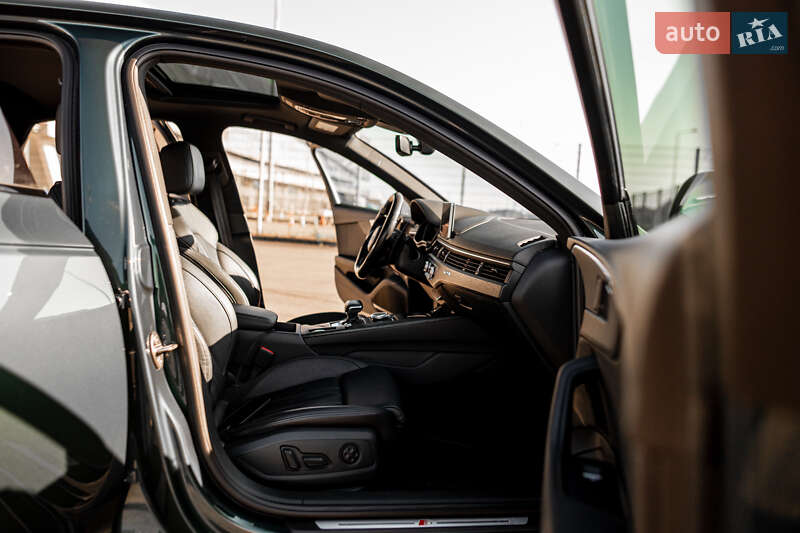 Седан Audi A4 2018 в Львове