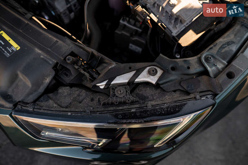 Седан Audi A4 2018 в Львове