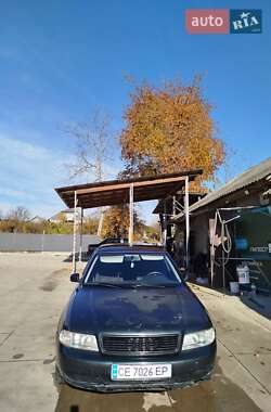 Седан Audi A4 1996 в Новоселице